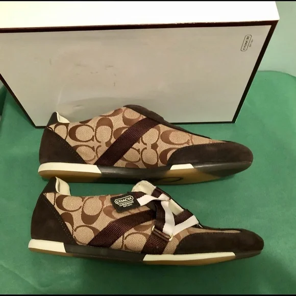 NIB Vintage Coach Juli Sneakers - Picture 6 of 6